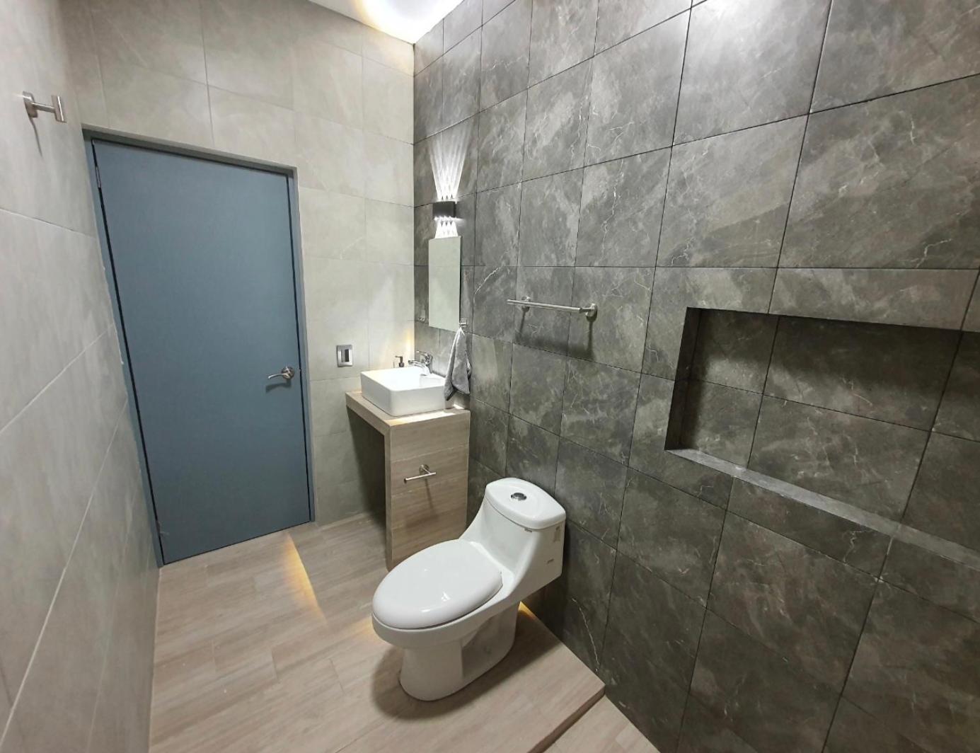 Departamento 11 Personas, Centrico A 3 Min De Paseo Durango Appartement Buitenkant foto